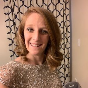 Meet your Posher, Elise